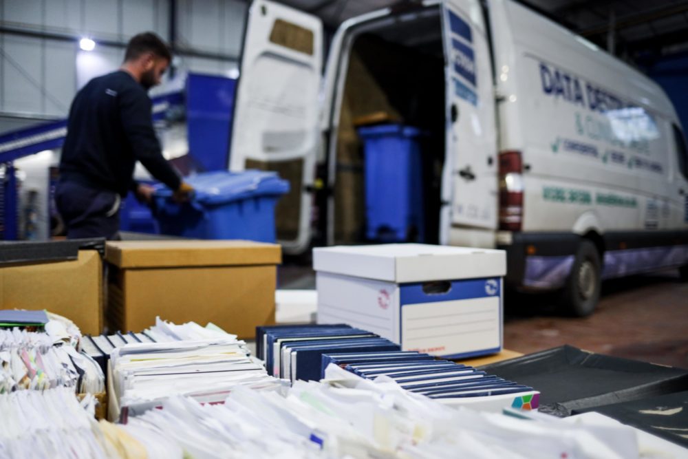 reasons why businesses in Devon are choosing mobile paper shredding